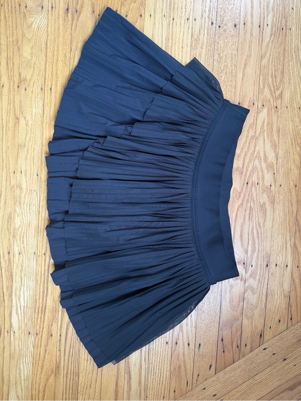 Lululemon Black Pleated Women's Skirt